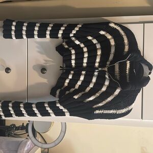 Zara brand jacket, new, never worn, size XS, it's beautiful and short